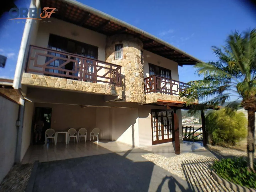 Casa com 4 dormitórios à venda, 311 m por R$ 890.000,00 - Garcia - Blumenau/SC - foto 1
