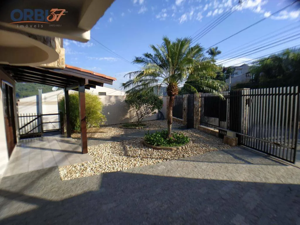 Casa com 4 dormitórios à venda, 311 m por R$ 890.000,00 - Garcia - Blumenau/SC — foto 2