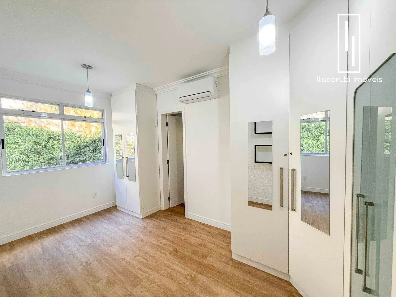 Apartamento para alugar com 2 quartos e 1 suíte, 1 vaga, 113m² no Itacorubí, Florianópolis - foto 1