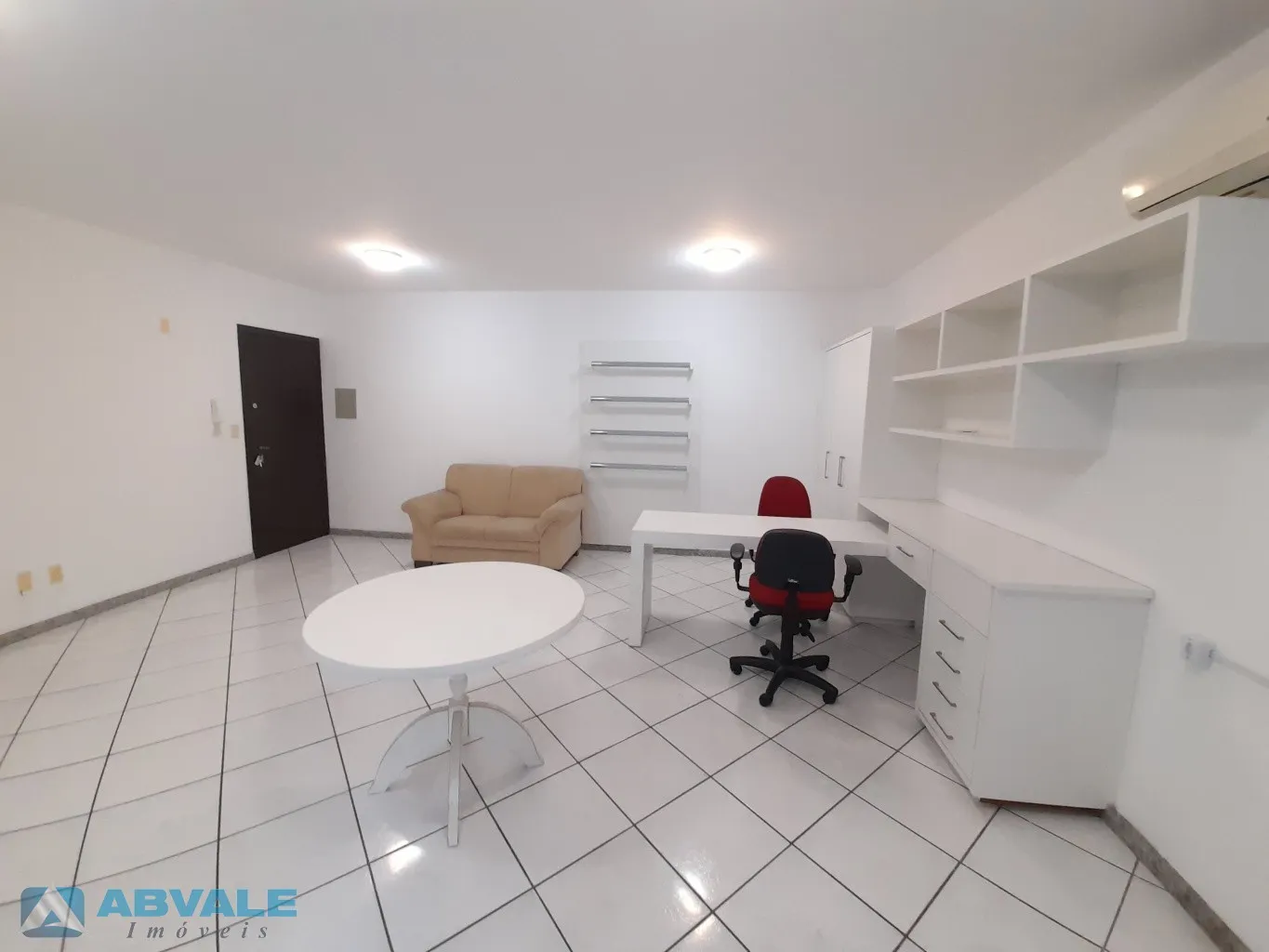 QUITINETE próximo ao SESI - Bairro VORSTADT — foto 6