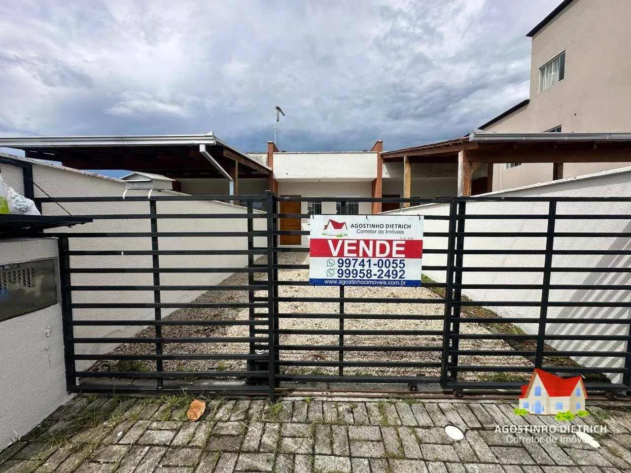 Linda Casa Geminada Terrea C/02 Quartos + Portao Eletronico + Espaco aos Fundos No Bairro Jardim Paraiso! - foto 1