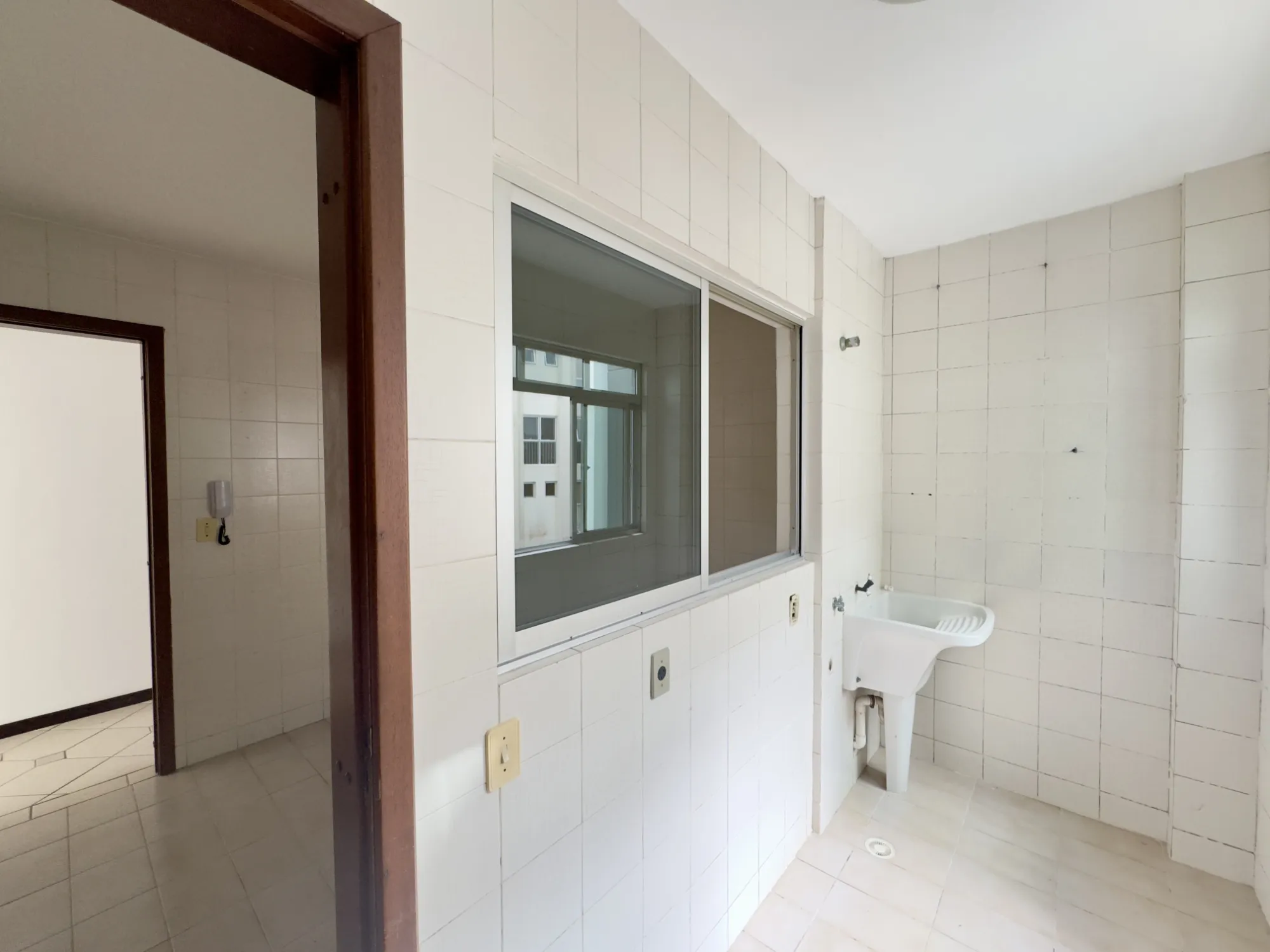 APARTAMENTO À VENDA COM 3 QUARTOS E 1 SUÍTE, 92m² BAIRRO PONTA AGUDA, BLUMENAU