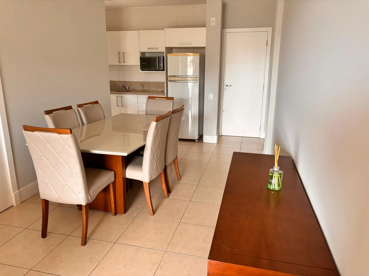 Apartamento à venda com 3 quartos e 1 suíte, 2 vagas, 75m² na Rua Deputado Antônio Edu Vieira no Pantanal, Florianópolis — foto 2