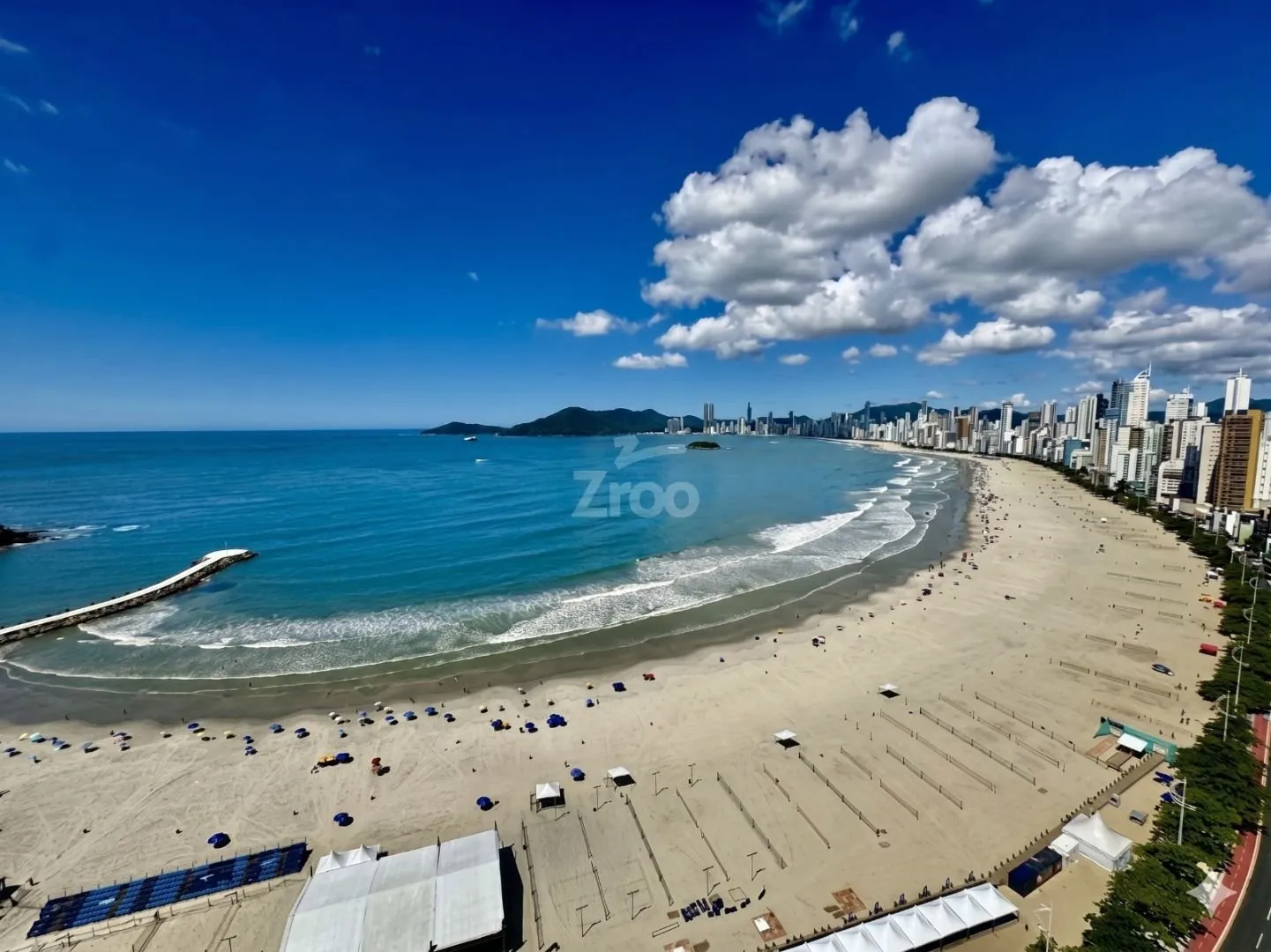 Apartamento para alugar com 4 quartos e 3 suítes, 2 vagas, 177m² no Centro, Balneário Camboriú - foto 1