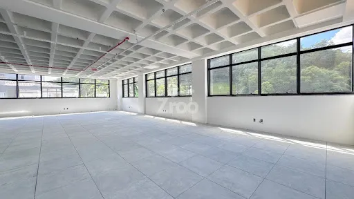 Sala/Escritório para alugar, 4 vagas, 374m² no Vila Nova, Blumenau - foto 1