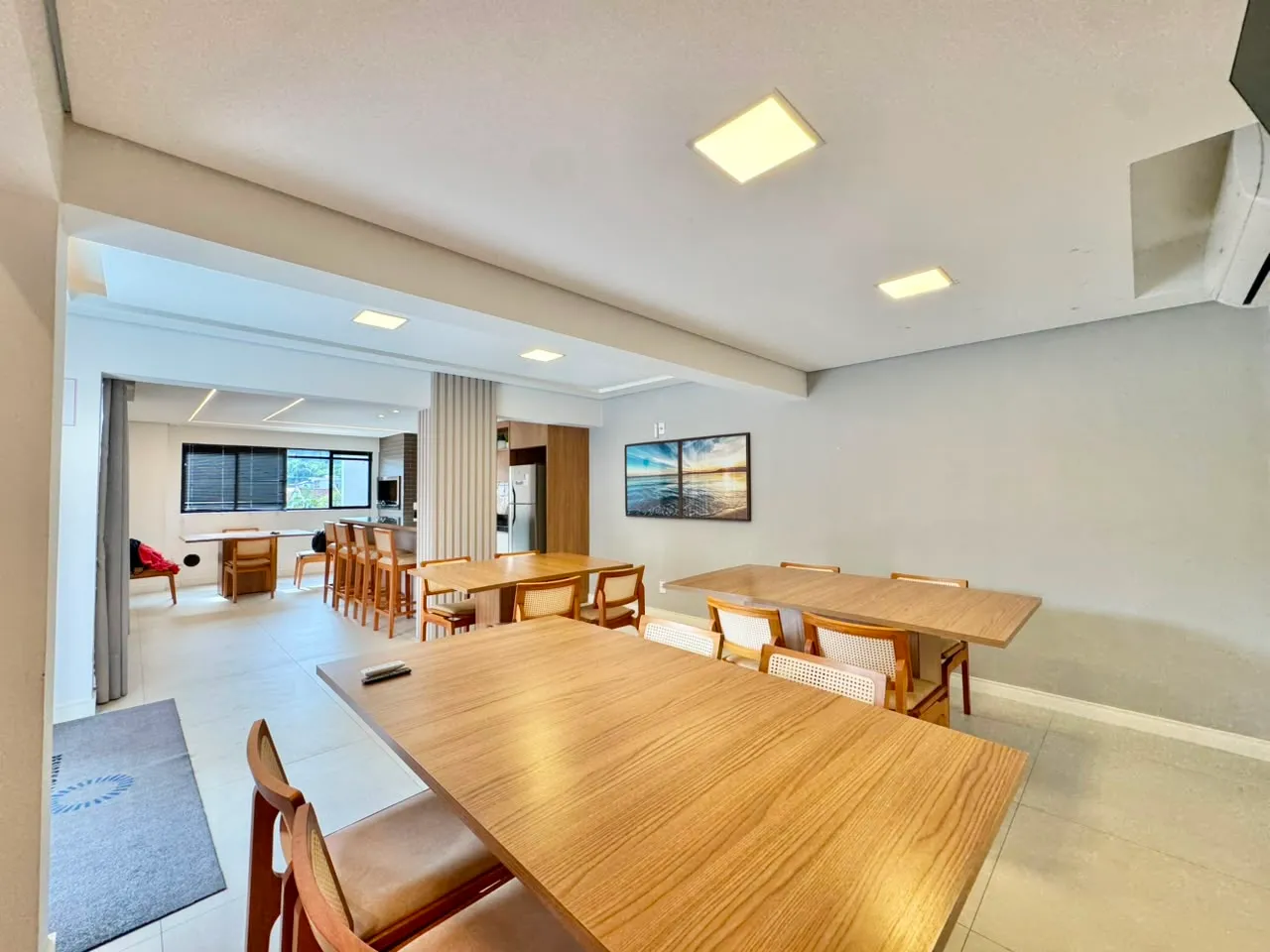 Apartamento à venda com 2 quartos, sendo 1 suíte, 2 vagas, 71m² na região do bairro Velha, próximo à Rua dos Caçadores, Blumenau
