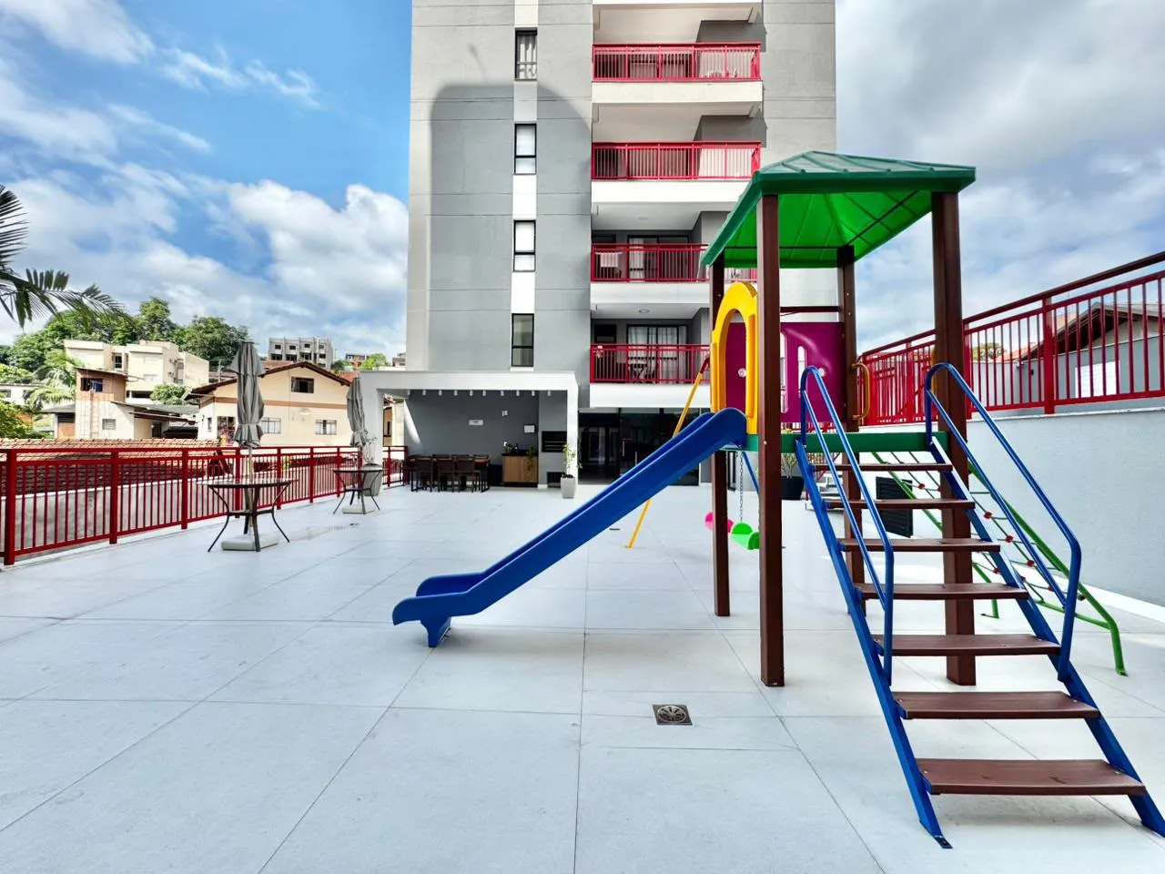 Apartamento à venda com 2 quartos, sendo 1 suíte, 2 vagas, 71m² na região do bairro Velha, próximo à Rua dos Caçadores, Blumenau