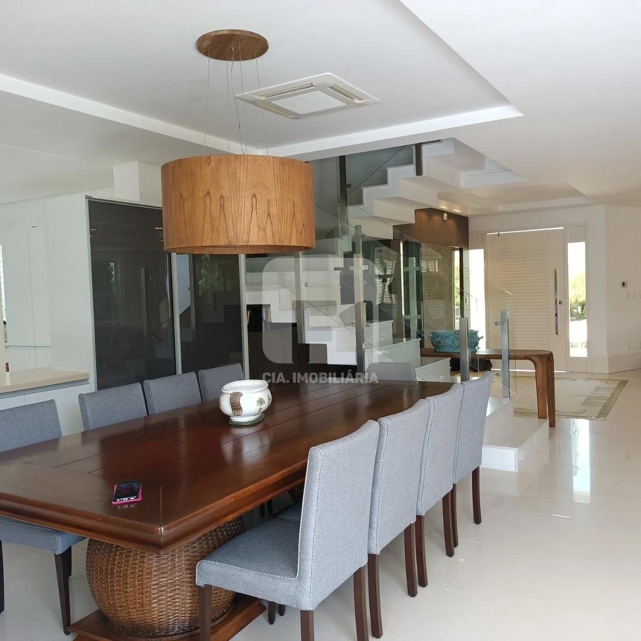 Casa à venda com 6 quartos e 5 suítes, 7 vagas, 816m² na Rua dos Uararás no Jurerê Internacional, Florianópolis — foto 5