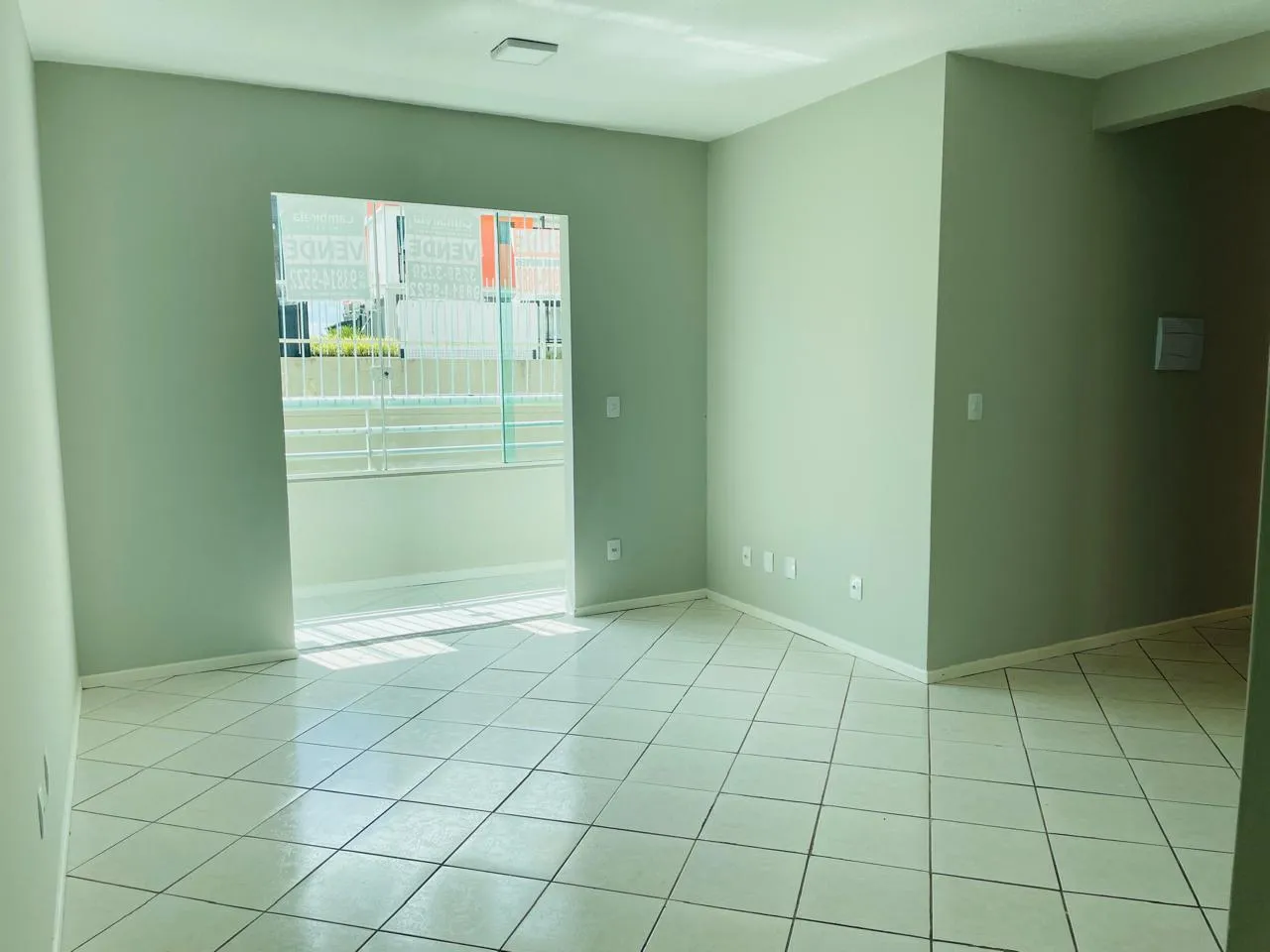 Apartamento à venda com 3 quartos, 1 vaga, 70m² na Rua São Benedito no Serraria, São José