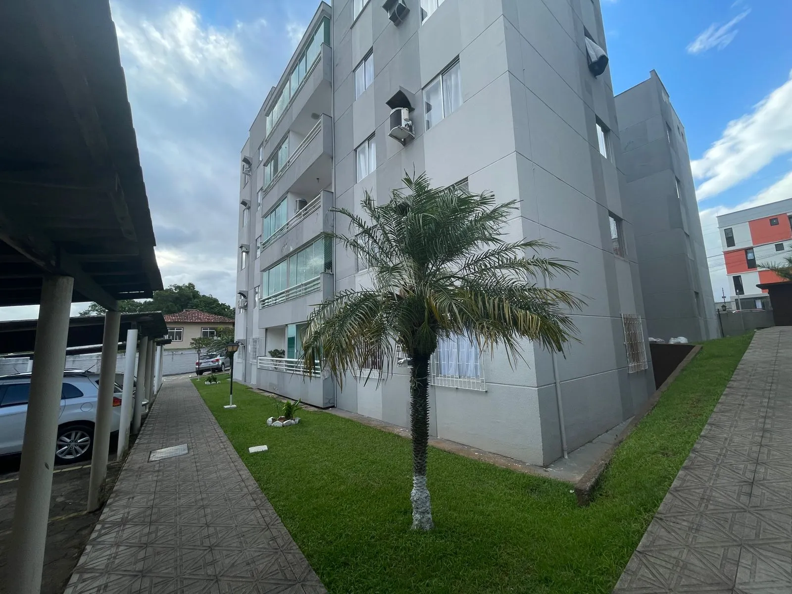 Apartamento à venda com 3 quartos, 1 vaga, 70m² na Rua São Benedito no Serraria, São José