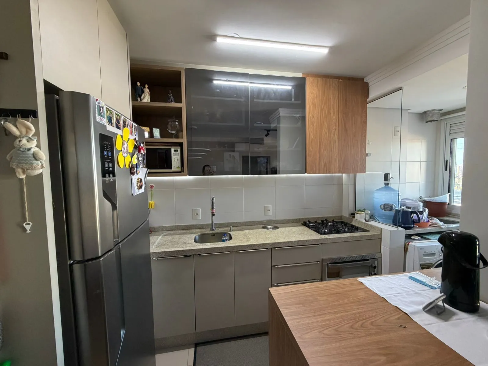 Apartamento à venda com 2 quartos, sendo 1 suíte, 1 vaga, 66m² na Rua João Grumiche no Roçado, São José