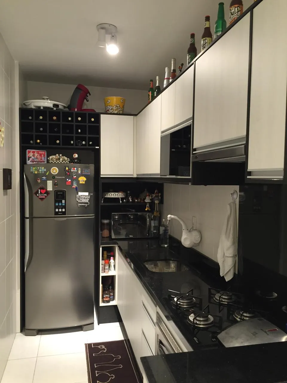 Apartamento à venda com 2 quartos, sendo 1 suíte, 1 vaga, 72m² na Rua Valcionei Valdir da Silva no Jardim Cidade de Florianópolis, São José