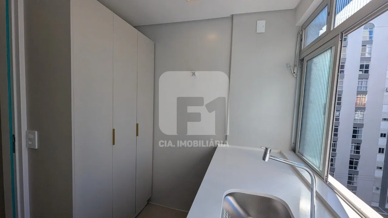 Apartamento à venda com 4 quartos e 1 suíte, 1 vaga, 129m² na Rua Padre Roma no Centro, Florianópolis — foto 5