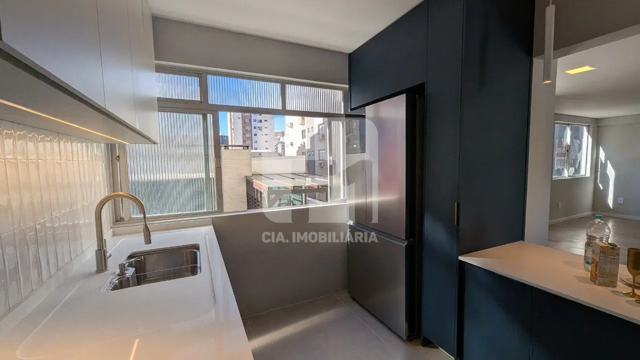 Apartamento à venda com 4 quartos e 1 suíte, 1 vaga, 129m² na Rua Padre Roma no Centro, Florianópolis — foto 3