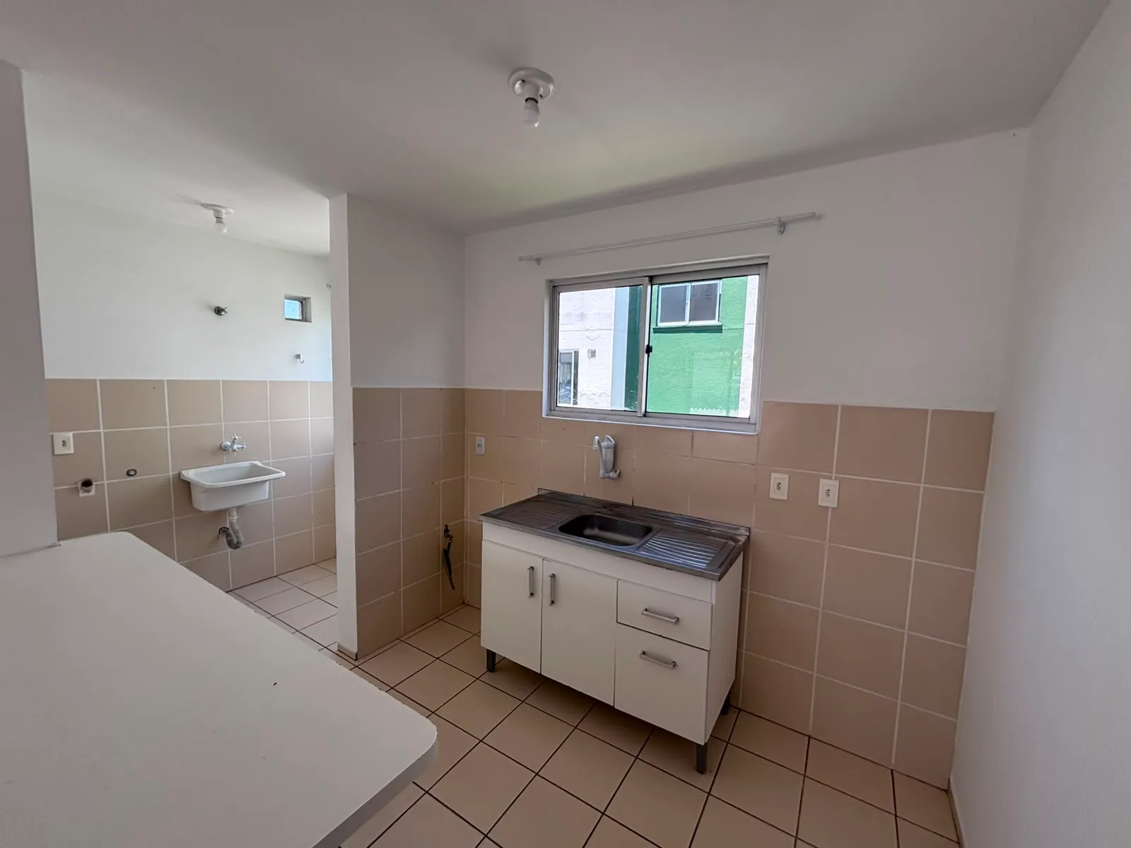 Apartamento à venda com 3 quartos, 1 vaga, 58m² na Rua Mathias Schell no Sertão do Maruim, São José