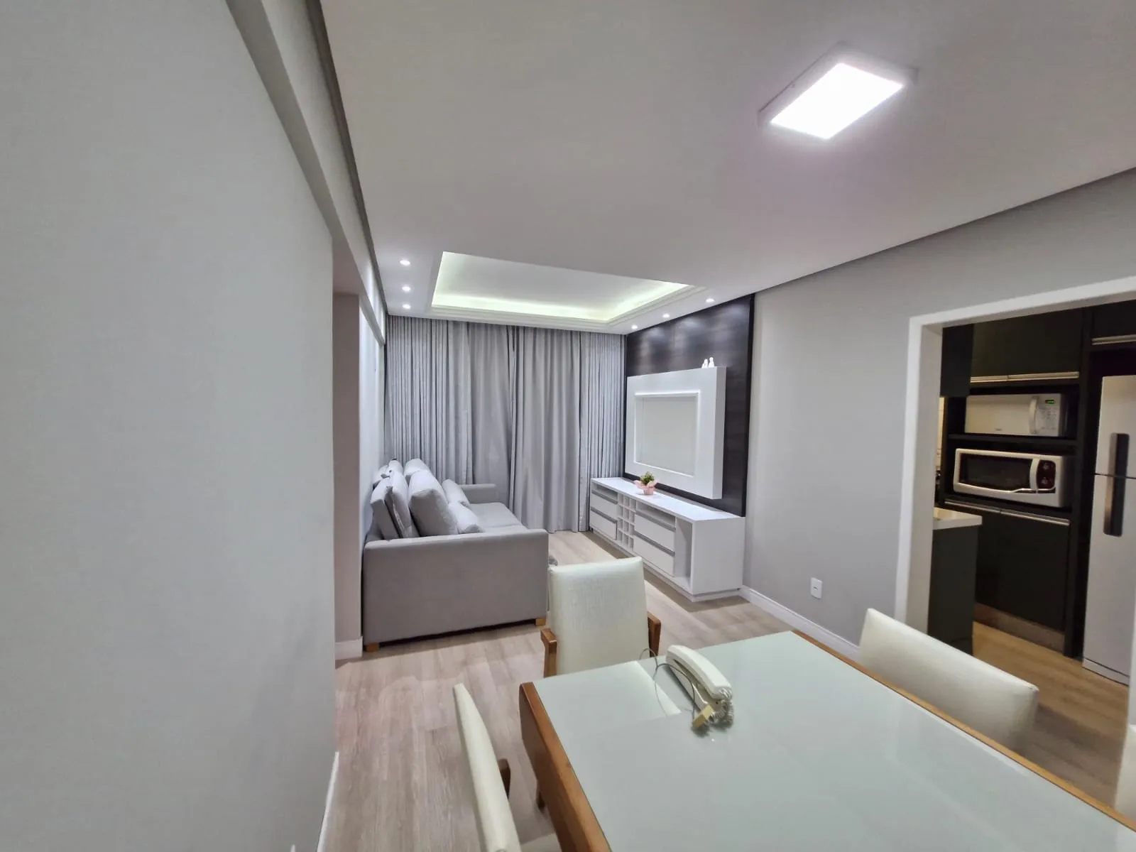Apartamento à venda com 2 quartos, 1 vaga, 58m² na Avenida Governador Ivo Silveira no Estreito, Florianópolis