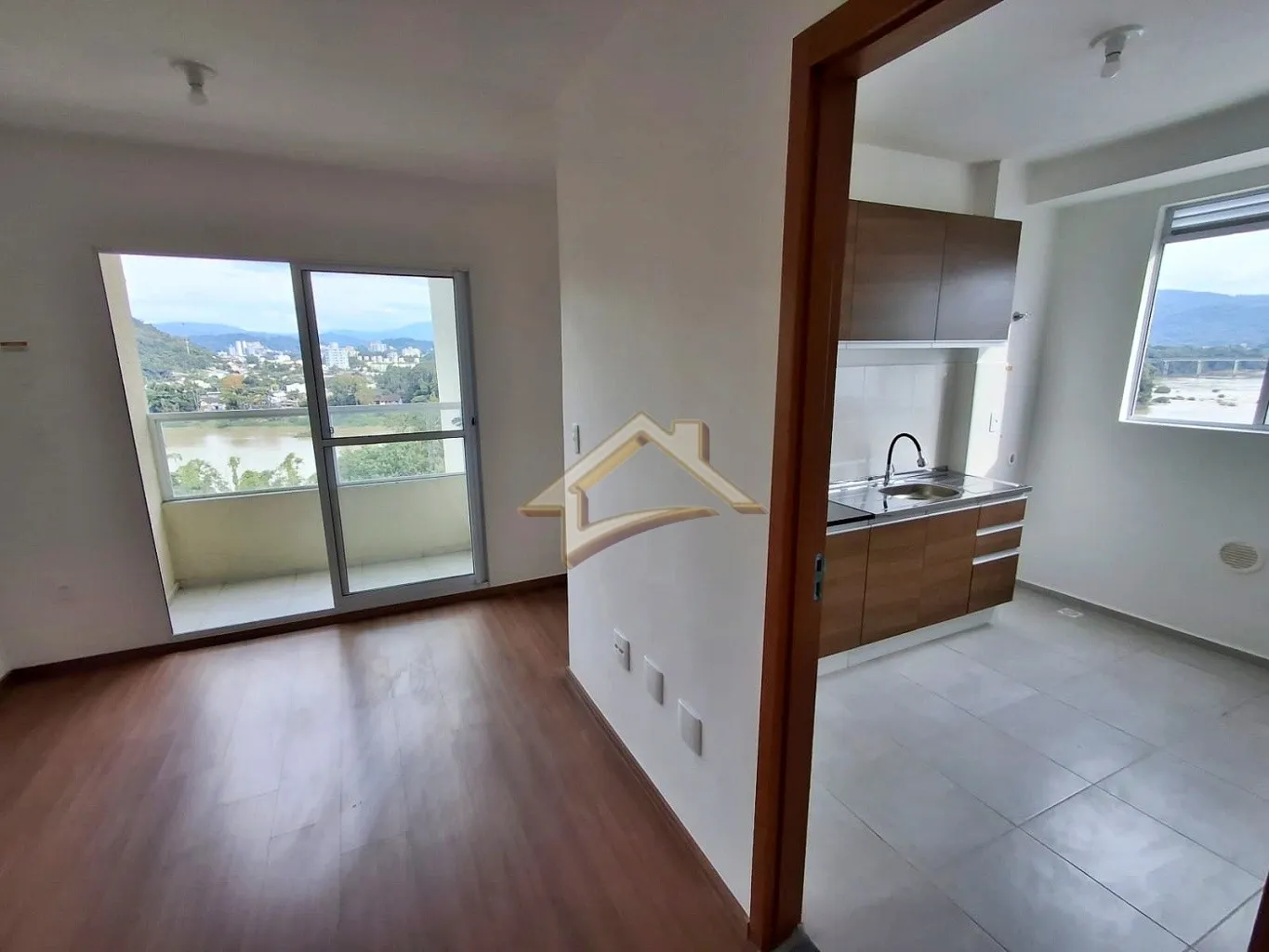 Apartamento à venda com 1 quarto, 1 vaga, 44m² no Badenfurt, Blumenau - foto 1