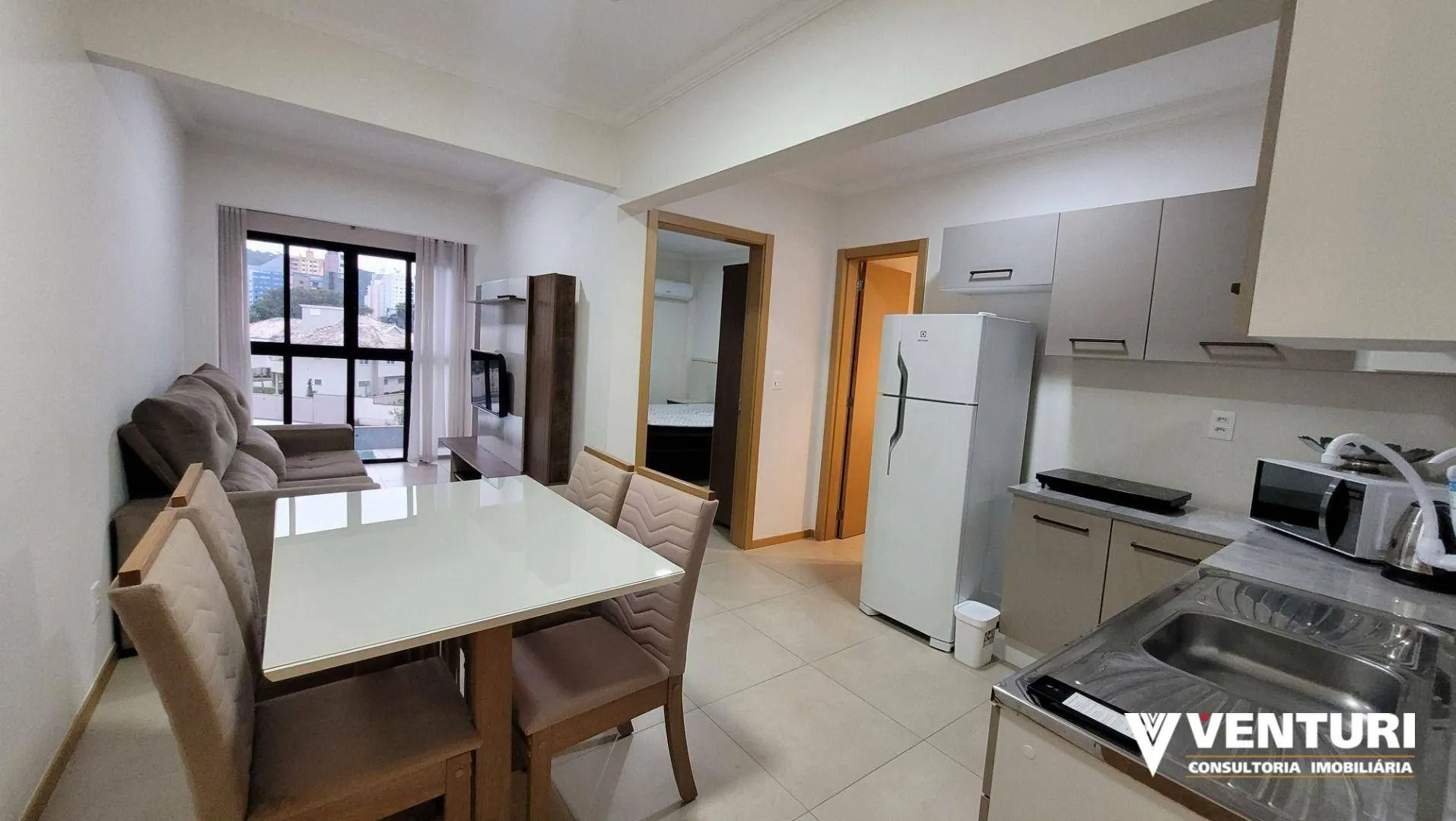 Apartamento à venda com 1 quarto, 1 vaga, 36m² no Centro, Blumenau - foto 1