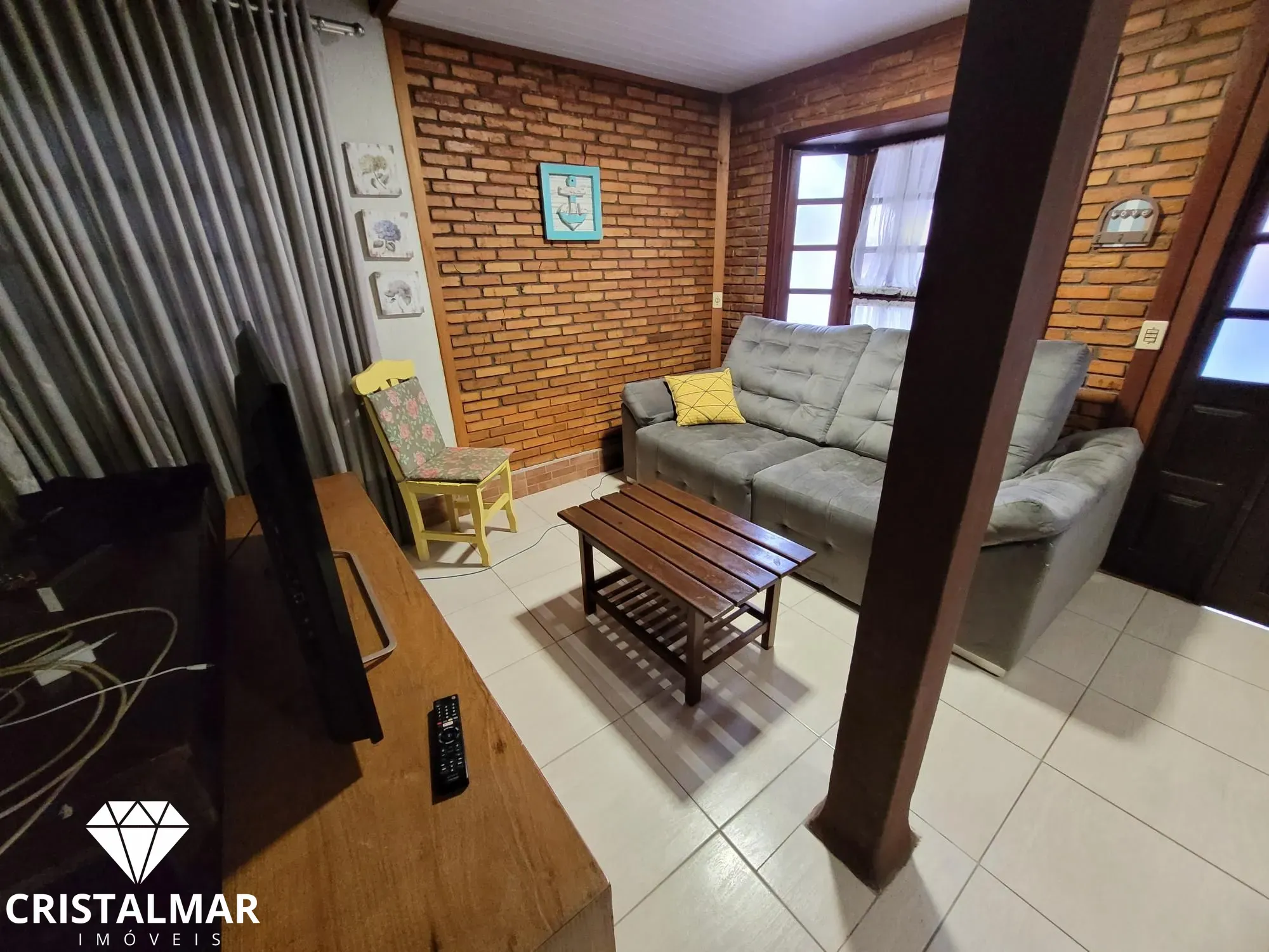 Sobrado em área residencial prontinho para morar — foto 3