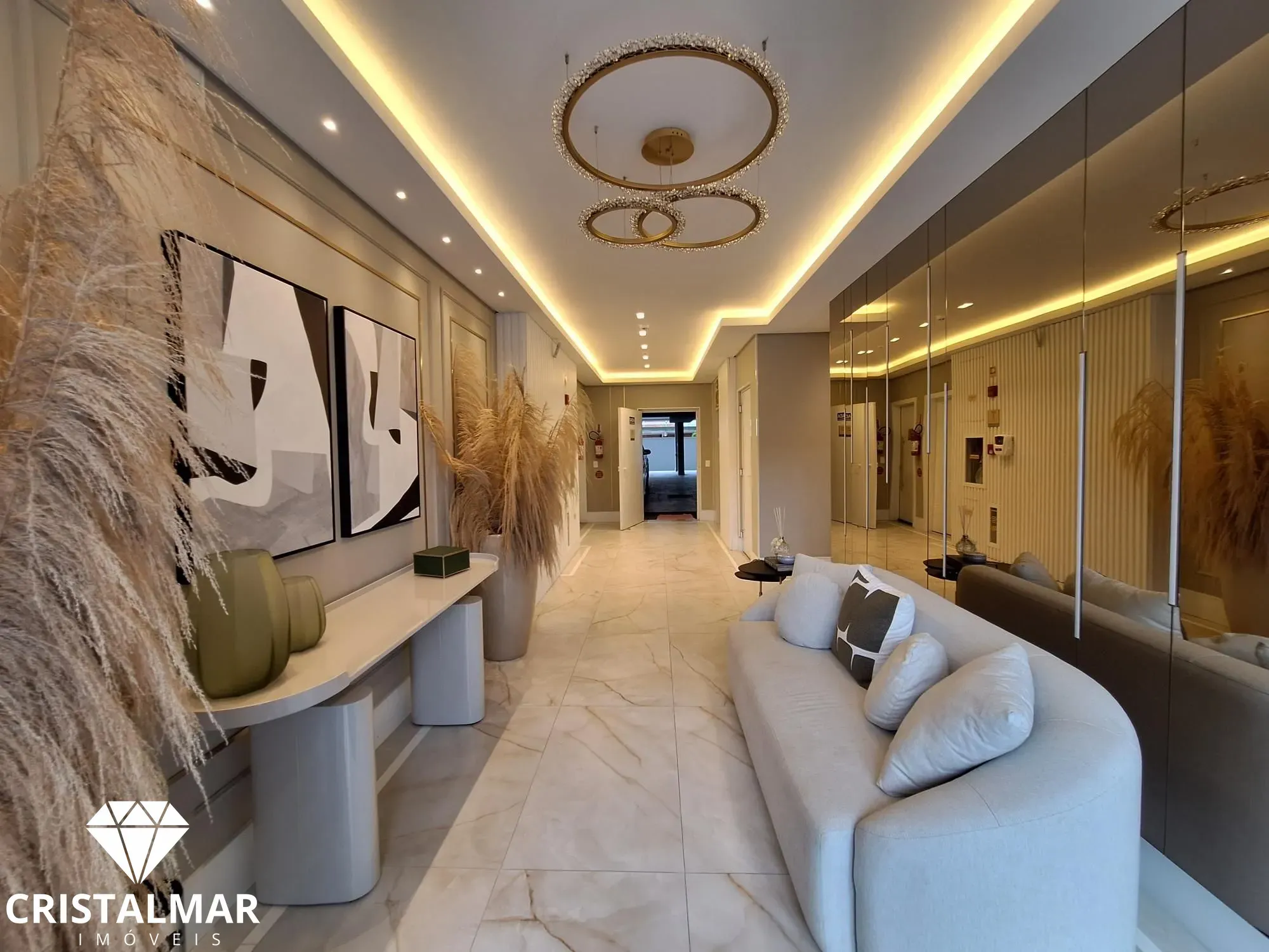 APARTAMENTO NOVINHO E BEM PERTINHO DO MAR DE BOMBAS. — foto 3