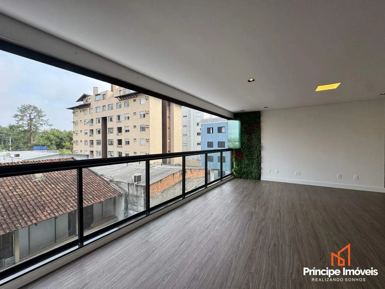 Apartamento à venda com 2 quartos e 1 suíte, 1 vaga, 94m² no América, Joinville - foto 1