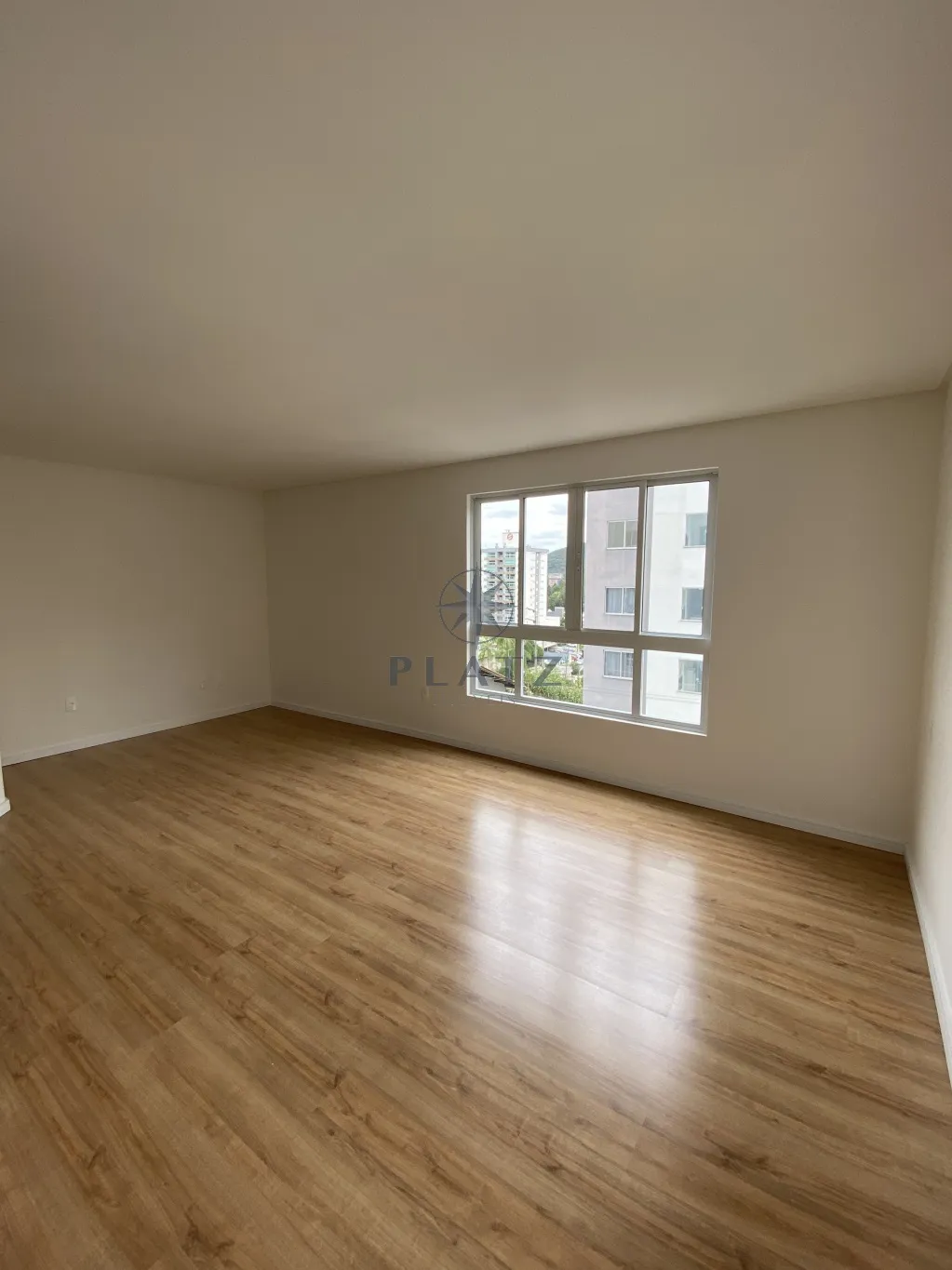 Apartamento novo todo mobiliado e decorado conforme fotos do projeto em anexo. Apartamento contendo 1 suíte + lavabo e 1 vaga de garagem. — foto 4