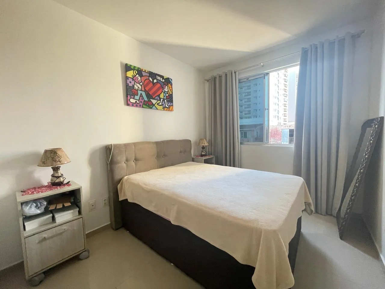 Apartamento à venda com 2 quartos, 1 vaga, 53m² na Rua Delamar José da Silva no Kobrasol, São José