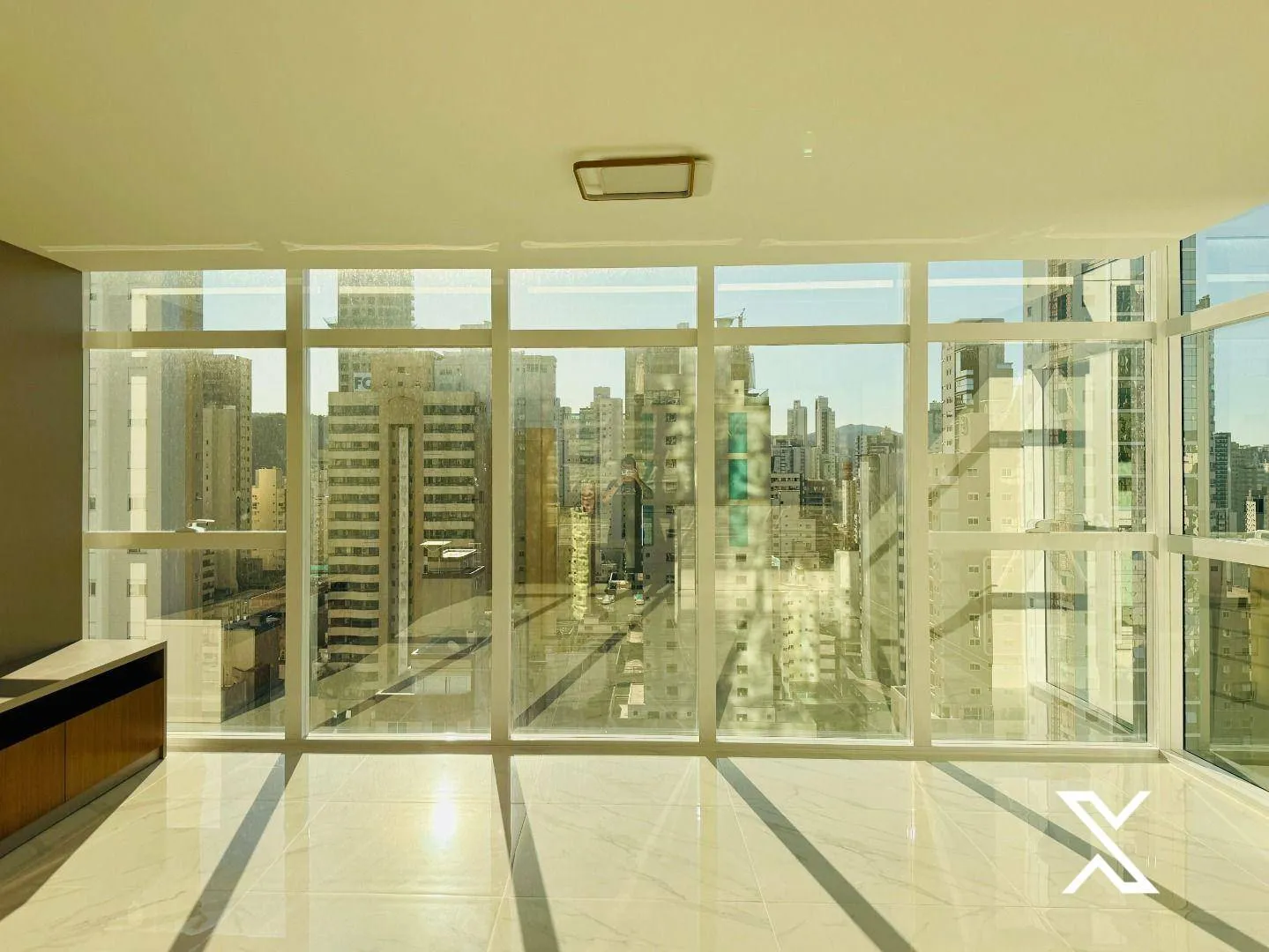 Apartamento para alugar com 4 quartos e 2 suítes, 141m² no Centro, Balneário Camboriú - foto 1