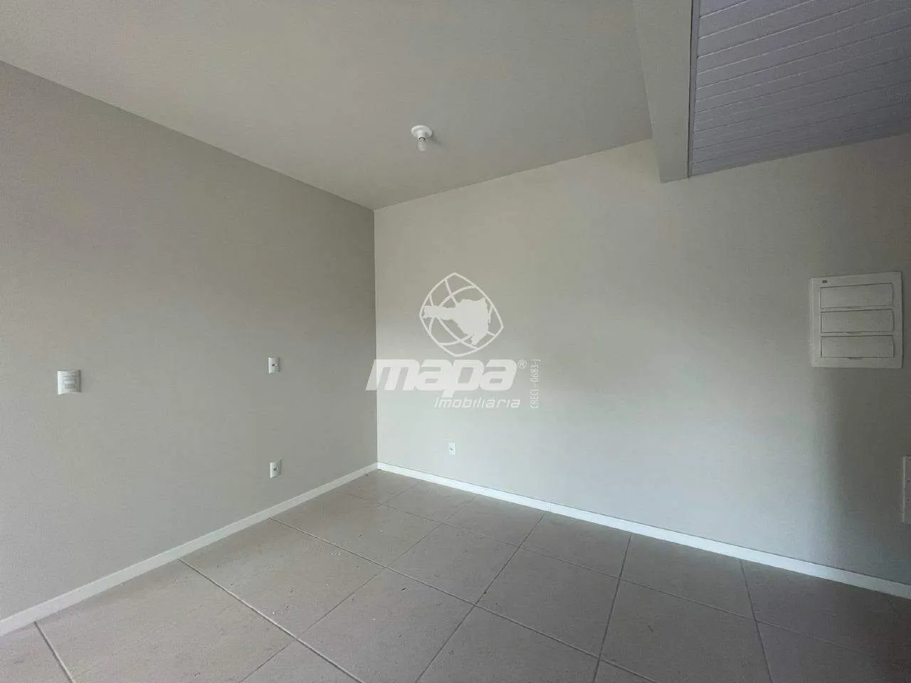 Apartamento à venda com 2 quartos, 1 vaga, 57m² na região do bairro Warnow, próximo à Rua Marechal Deodoro da Fonseca, Indaial — foto 3