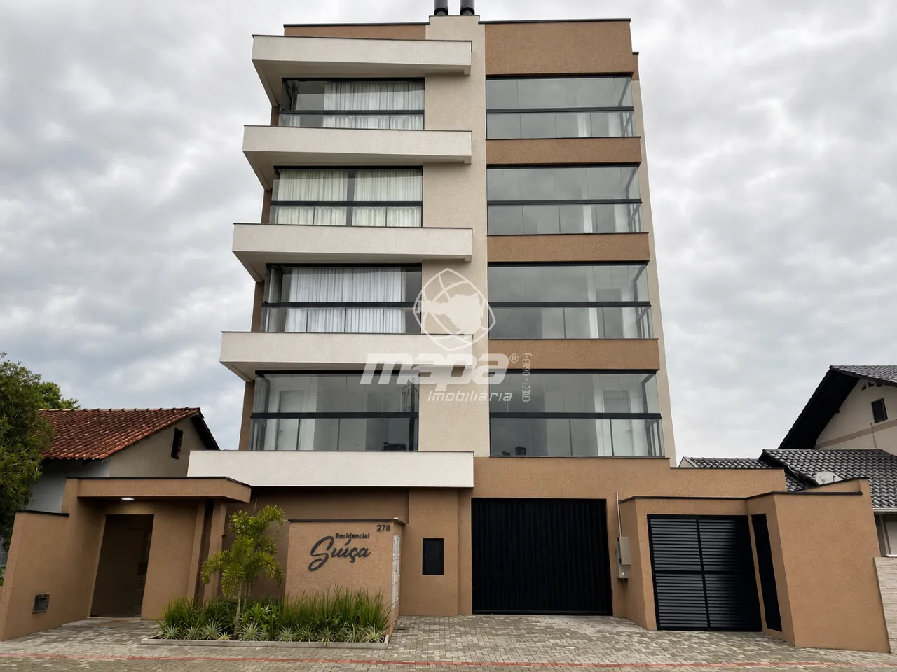 Apartamento para alugar com 2 quartos e 1 suíte, 1 vaga, 76m² no Estados, Indaial - foto 1