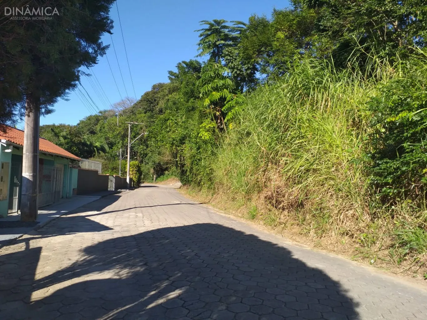Terreno 684 m 2 no Bairro Salto!
Localização bem próxima Rua Bahia!
Pode ser construído Sobrados ou Ponto Comercial! — foto 6