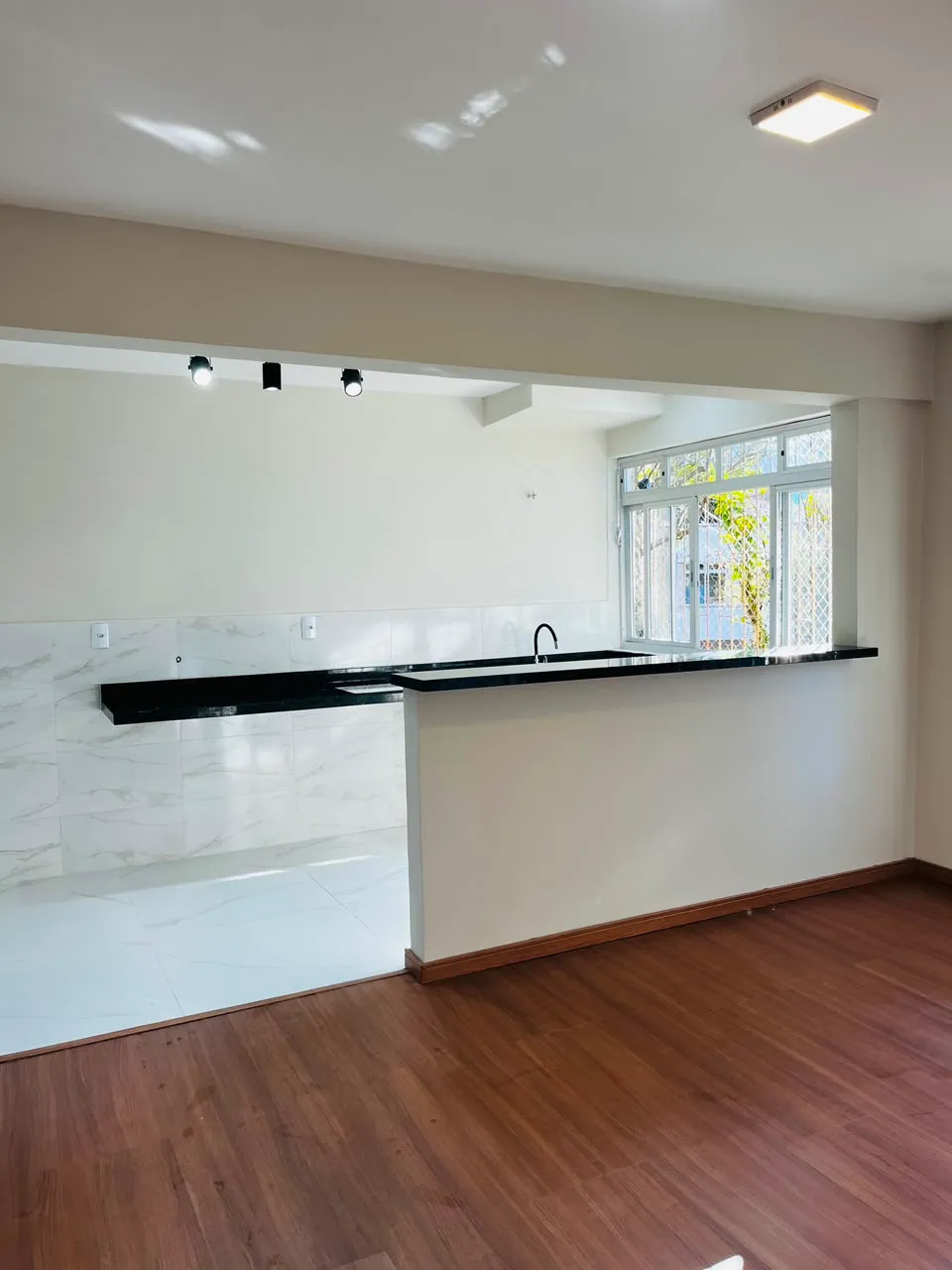 Apartamento à venda com 3 quartos, 1 vaga, 64m² na Rua Manoel Pizzolati no Jardim Atlântico, Florianópolis — foto 7