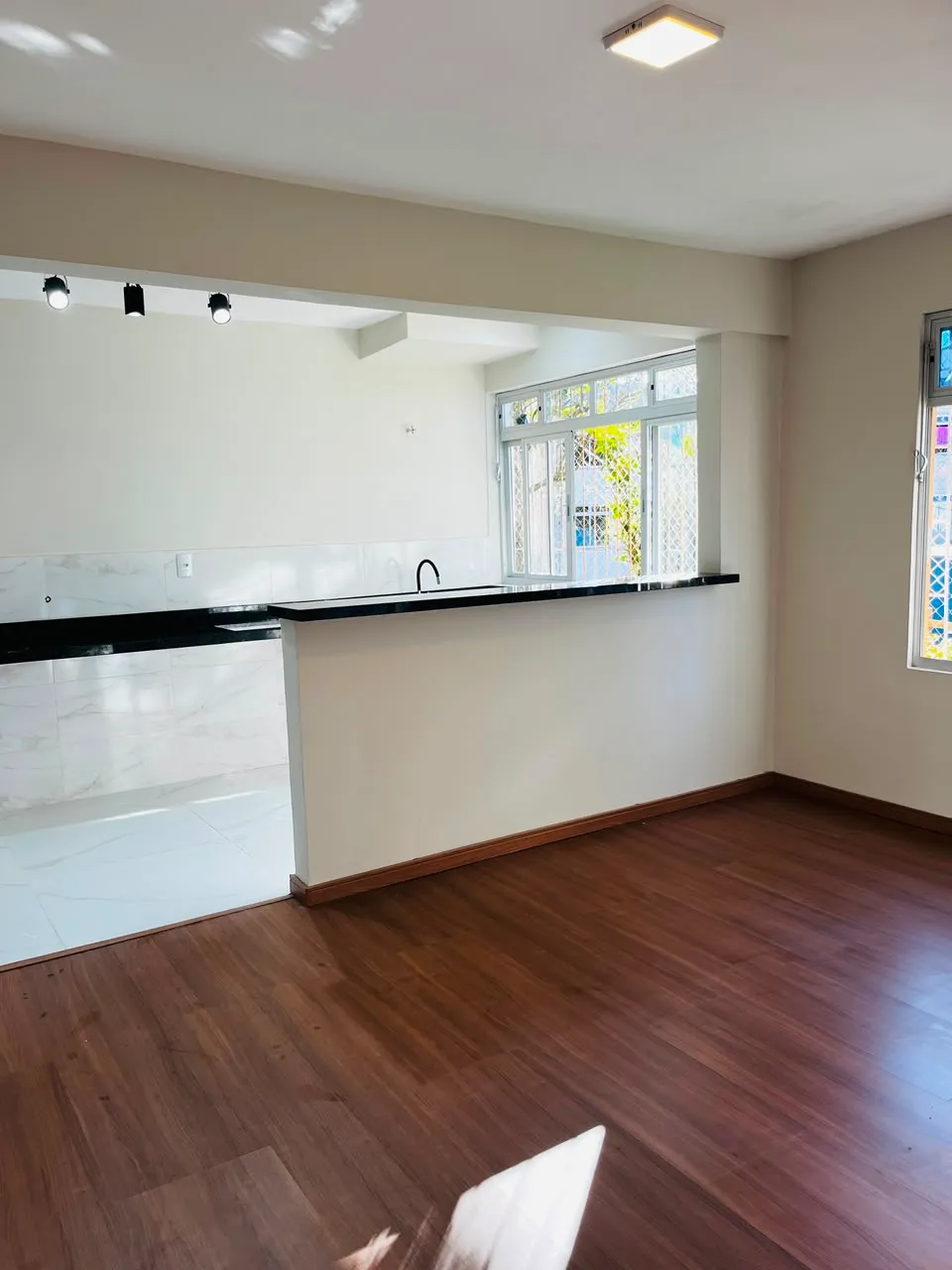 Apartamento à venda com 3 quartos, 1 vaga, 64m² na Rua Manoel Pizzolati no Jardim Atlântico, Florianópolis — foto 3