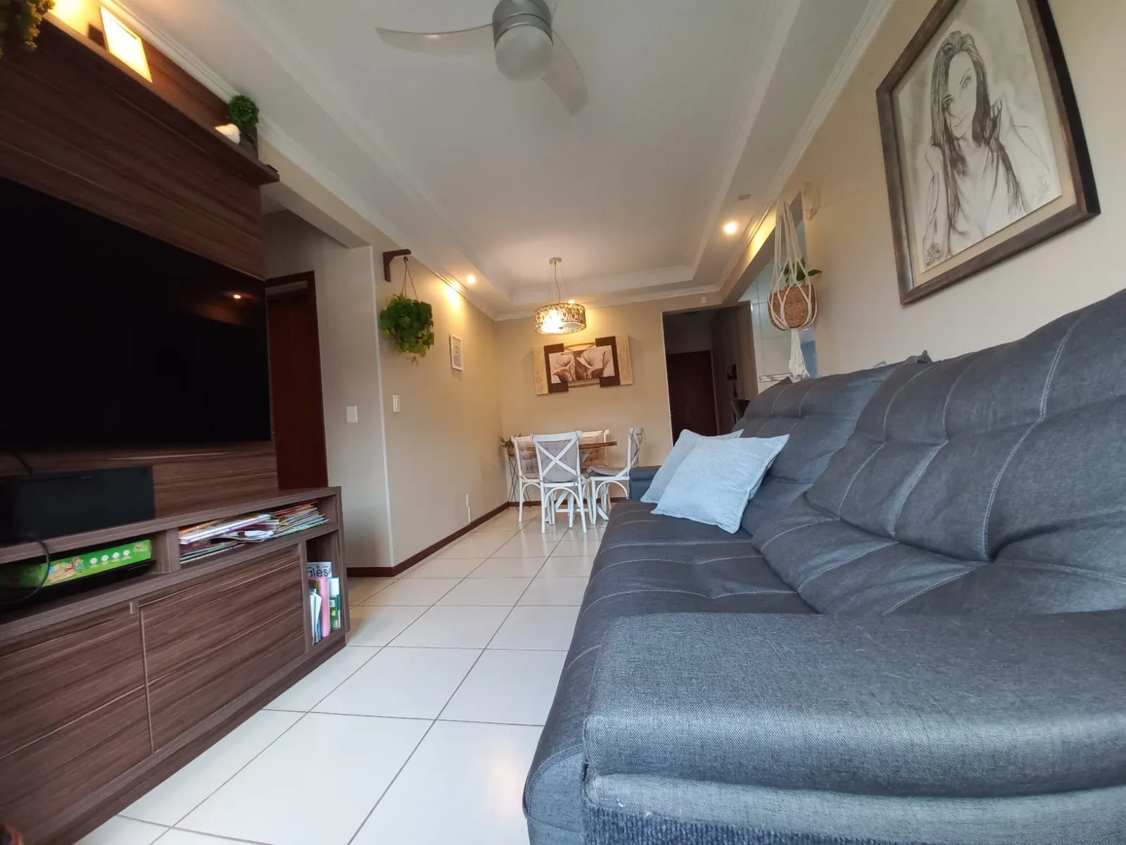 Apartamento à venda com 2 quartos, 1 vaga, 58m² na Rua Hidalgo Araújo no Jardim Cidade de Florianópolis, São José