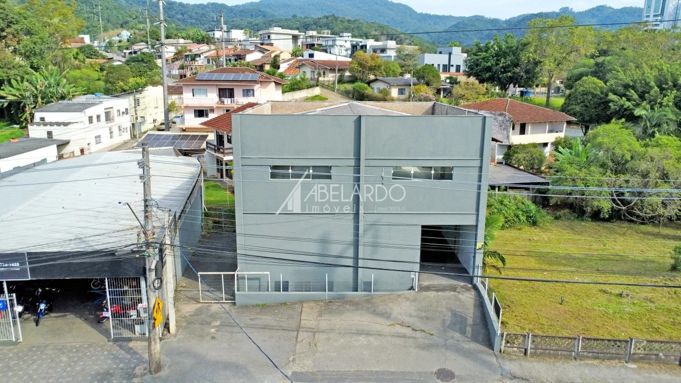 Galpão à venda, 10 vagas, 319m² no Velha, Blumenau - foto 1
