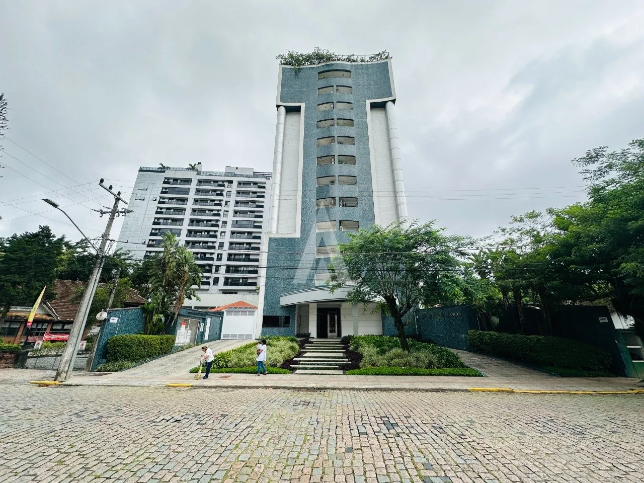 Apartamento à venda com 4 quartos, 2 vagas, 138m² no Atiradores, Joinville - foto 1