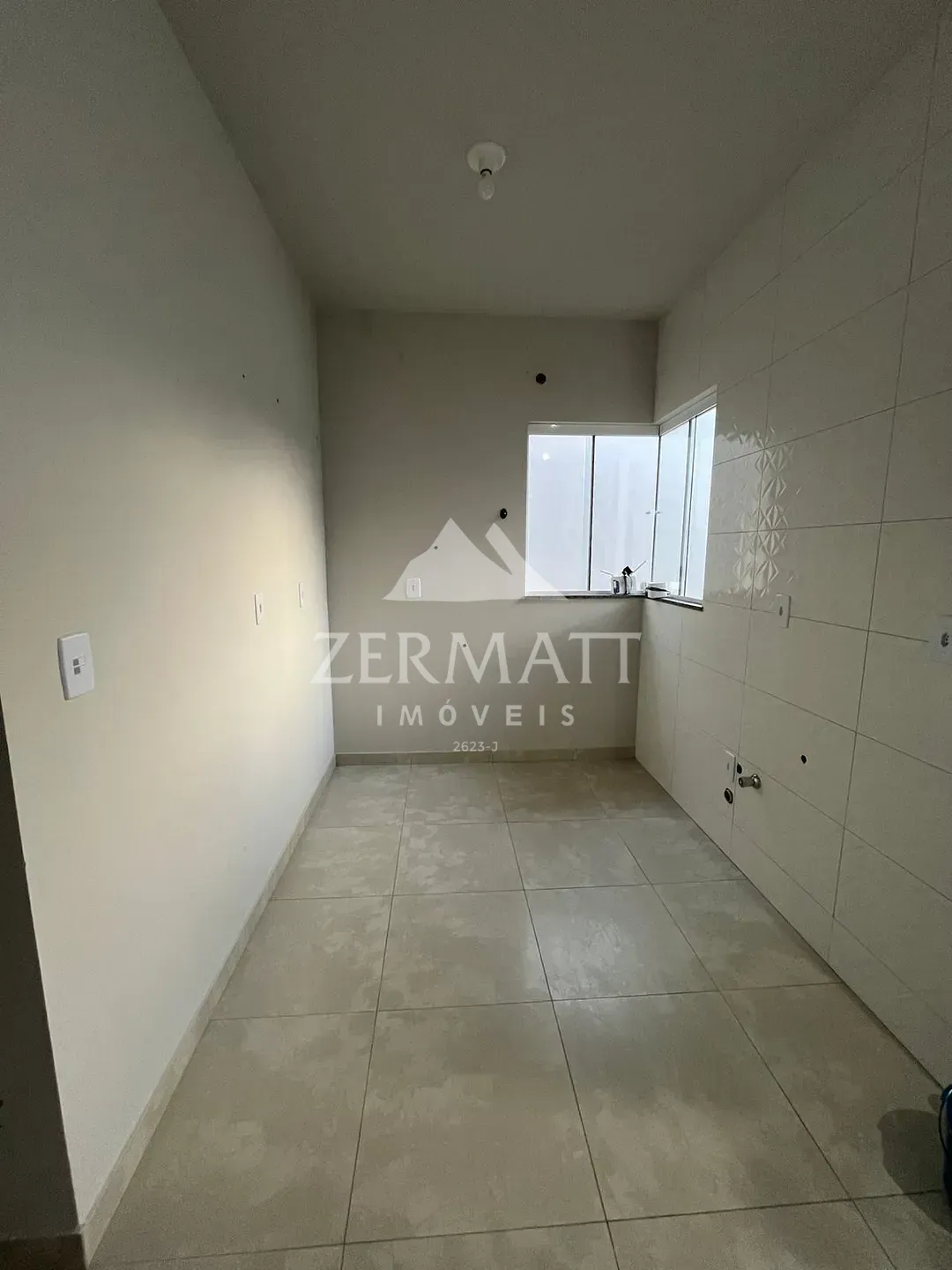 Casa à venda com 2 quartos, 3 vagas, 435m² na região do bairro Benedito, próximo à Rodovia Augusto Hasse, Indaial — foto 4