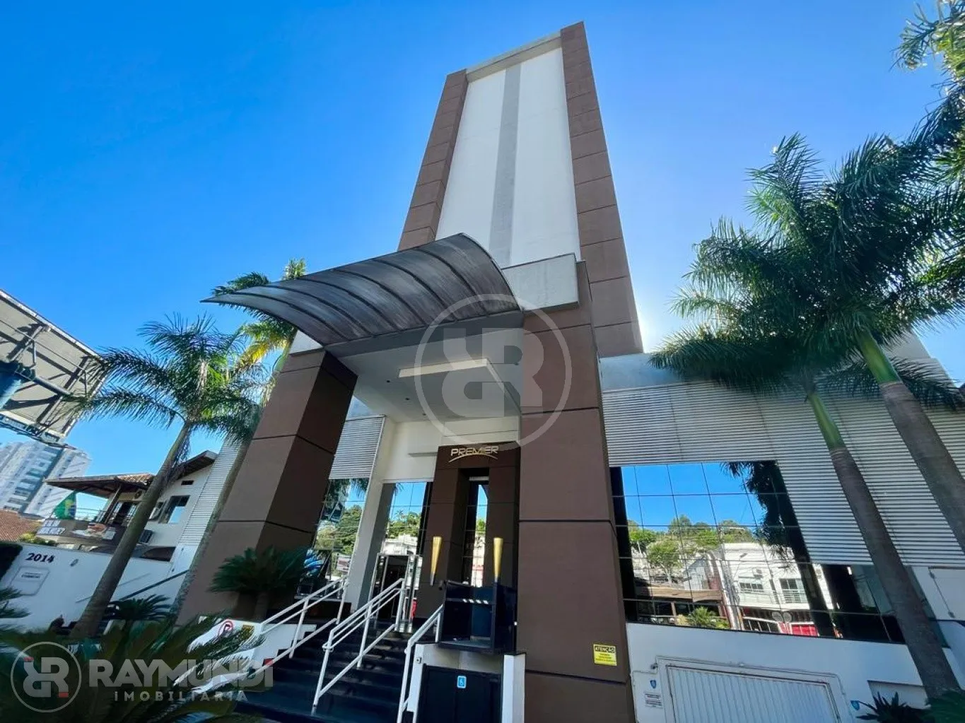 Apartamento do tipo Loft Mobiliado de 59m à Venda no Ed. Premier - Centro, Blumenau/SC - foto 1