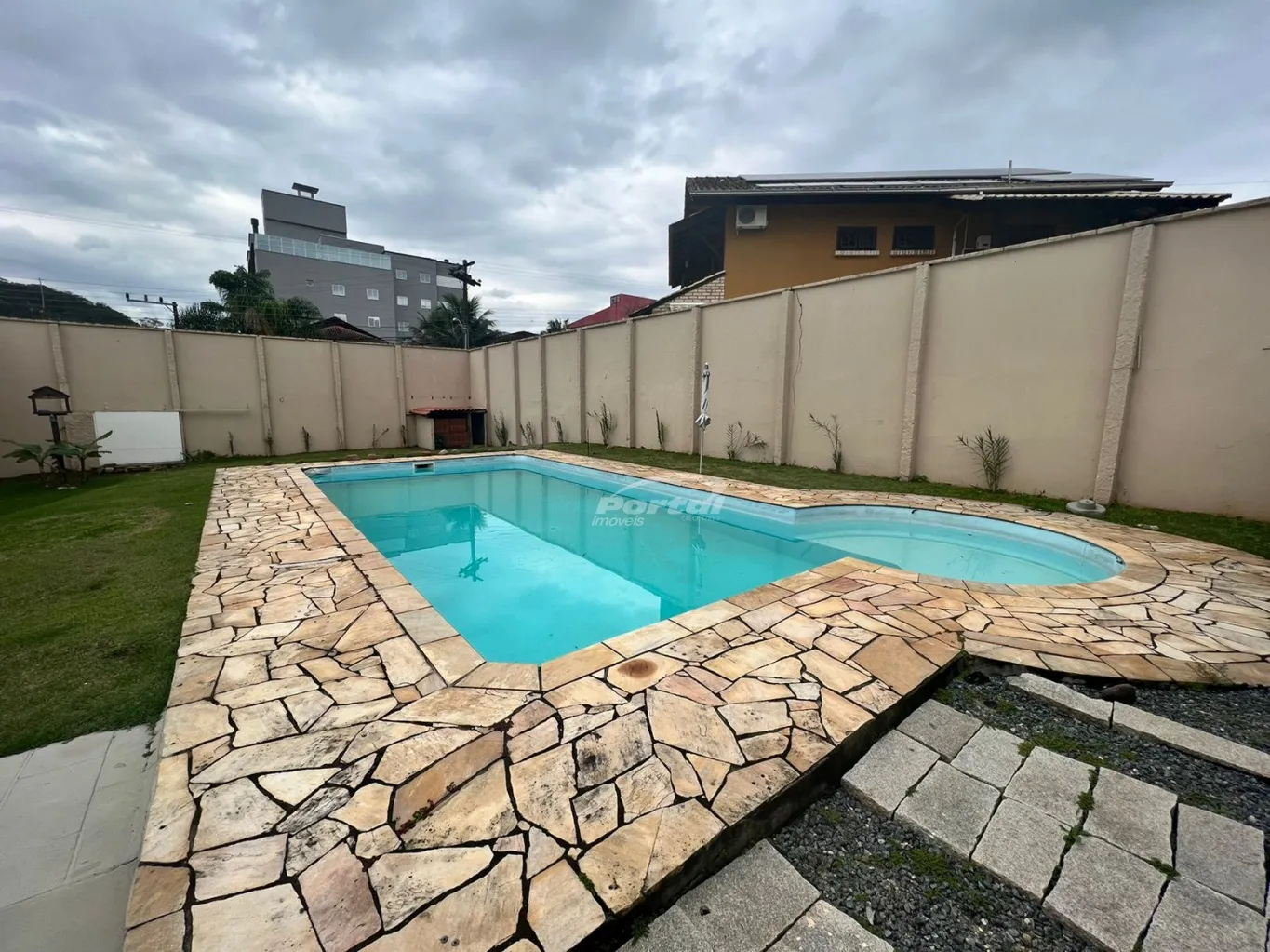 Residência no Bairro Vorstadt, com aproximadamente 315,00 m de área construída no Loteamento City Figueiras — foto 4