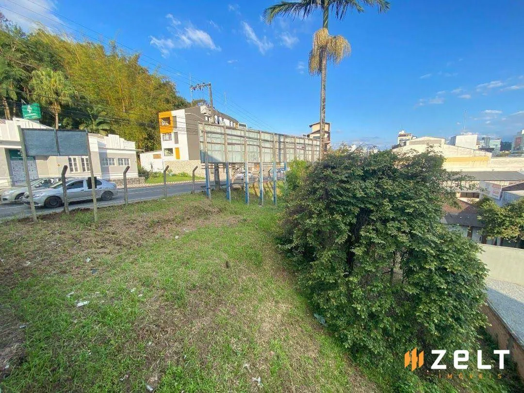 Terreno Comercial à venda, Victor Konder, Blumenau - TE0257. - foto 1