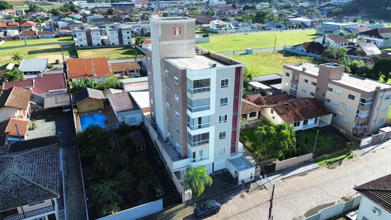 Apartamento à venda com 3 quartos e 1 suíte, 3 vagas, 104m² no Carijós, Indaial - foto 1