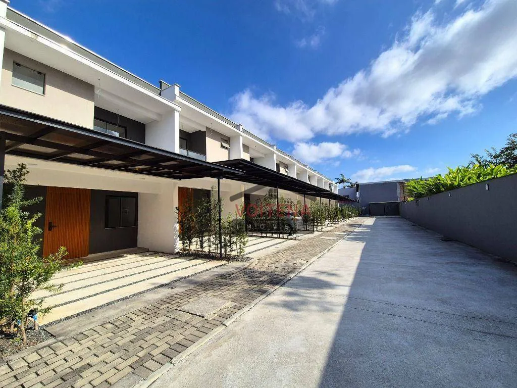 Casa à venda com 3 quartos e 3 suítes, 1 vaga, 117m² no Floresta, Joinville — foto 2