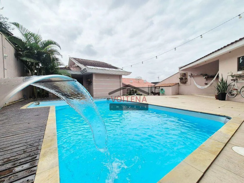 Casa à venda com 3 quartos e 1 suíte, 4 vagas, 468m² no Costa e Silva, Joinville - foto 1