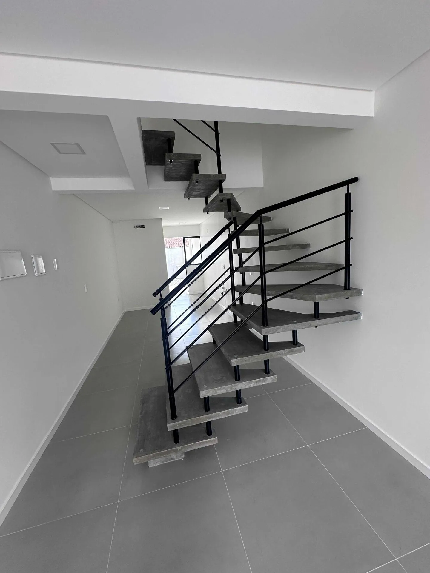 Casa à venda com 2 quartos e 2 suítes, 2 vagas, 80m² na Rua Inambu no Costa e Silva, Joinville — foto 7