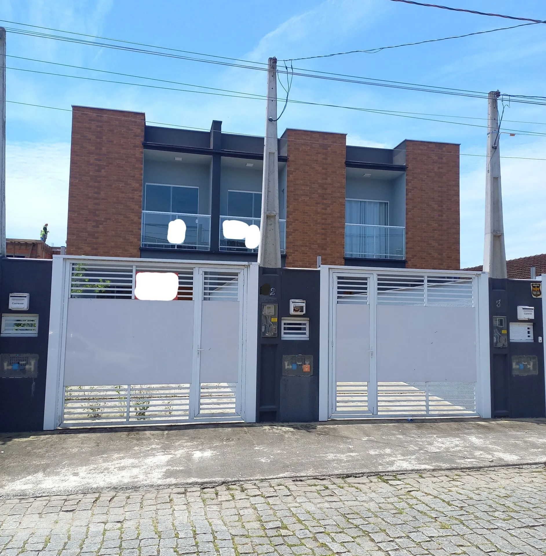 Casa à venda com 3 quartos e 1 suíte, 2 vagas, 110m² no Bucarein, Joinville - foto 1
