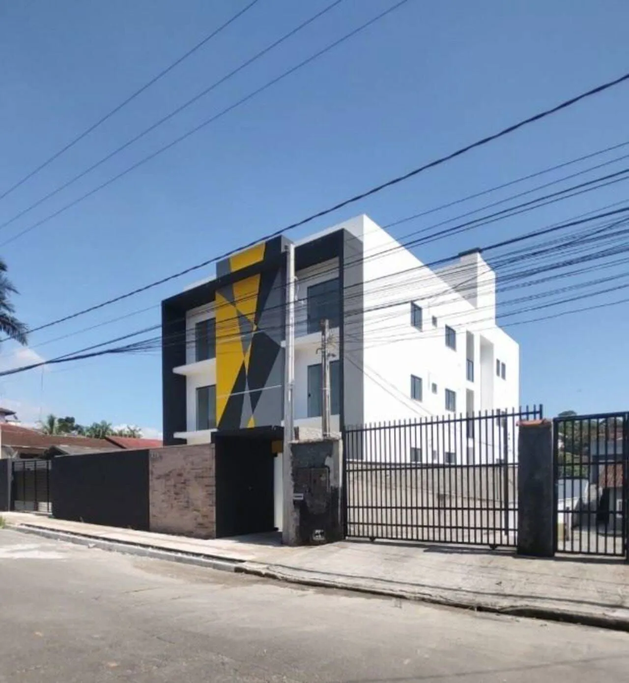 Apartamento à venda com 2 quartos e 1 suíte, 2 vagas, 66m² no Bom Retiro, Joinville - foto 1