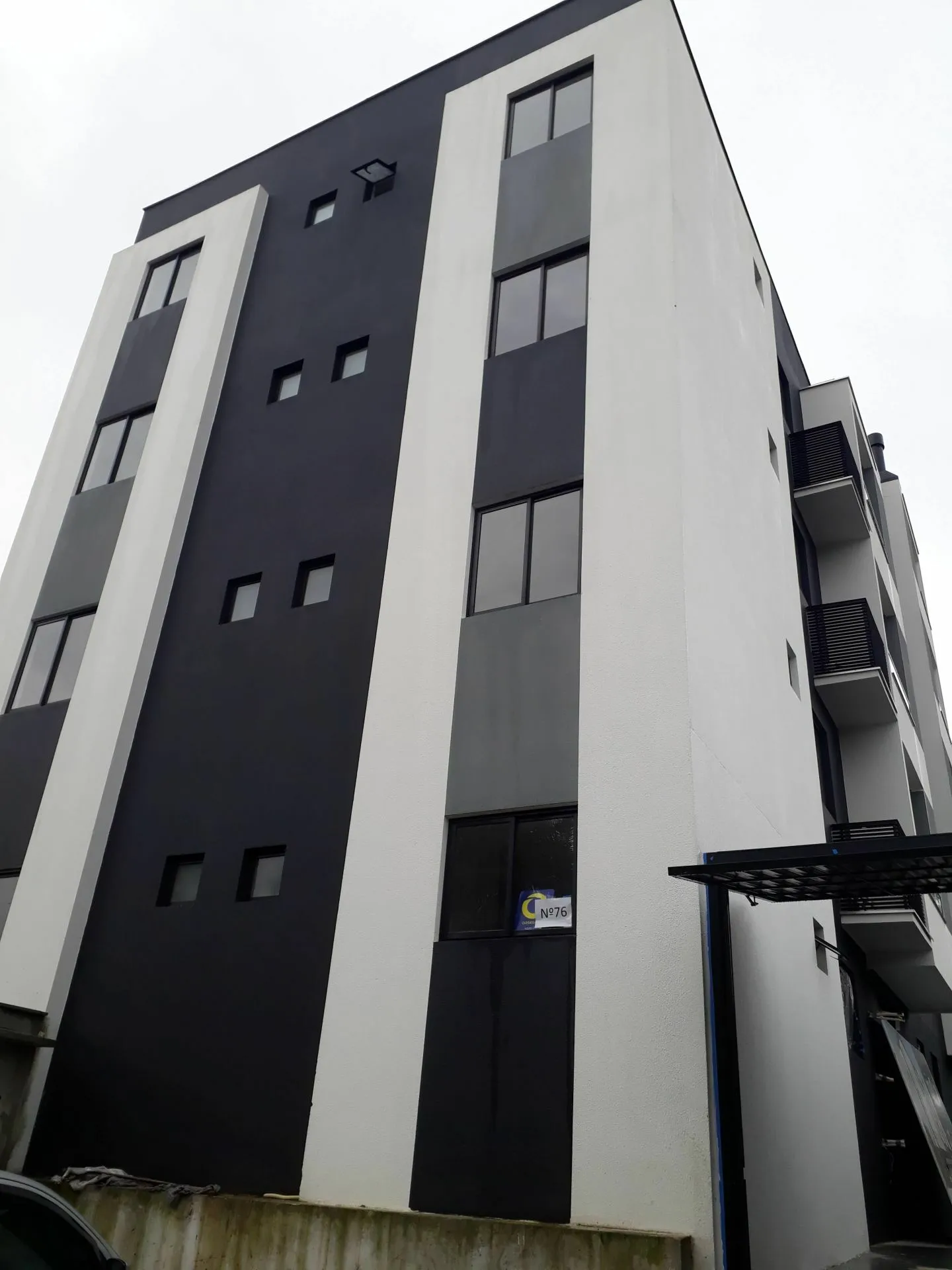 Apartamento à venda com 2 quartos e 1 suíte, 1 vaga, 53m² no Atiradores, Joinville - foto 1