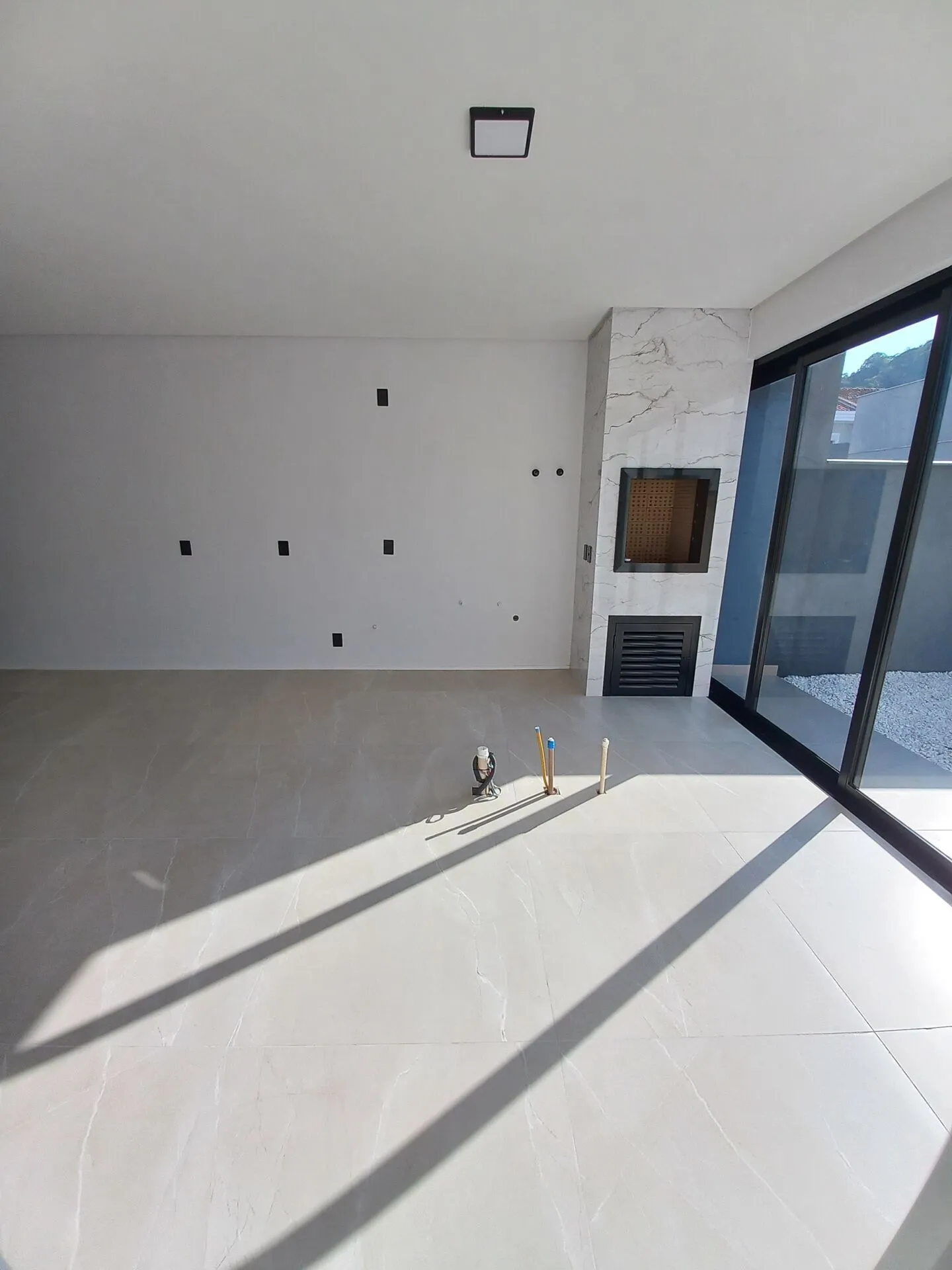 Casa à venda com 3 quartos e 3 suítes, 4 vagas, 168m² na Rua Tenente Antônio João no Jardim Sofia, Joinville — foto 7
