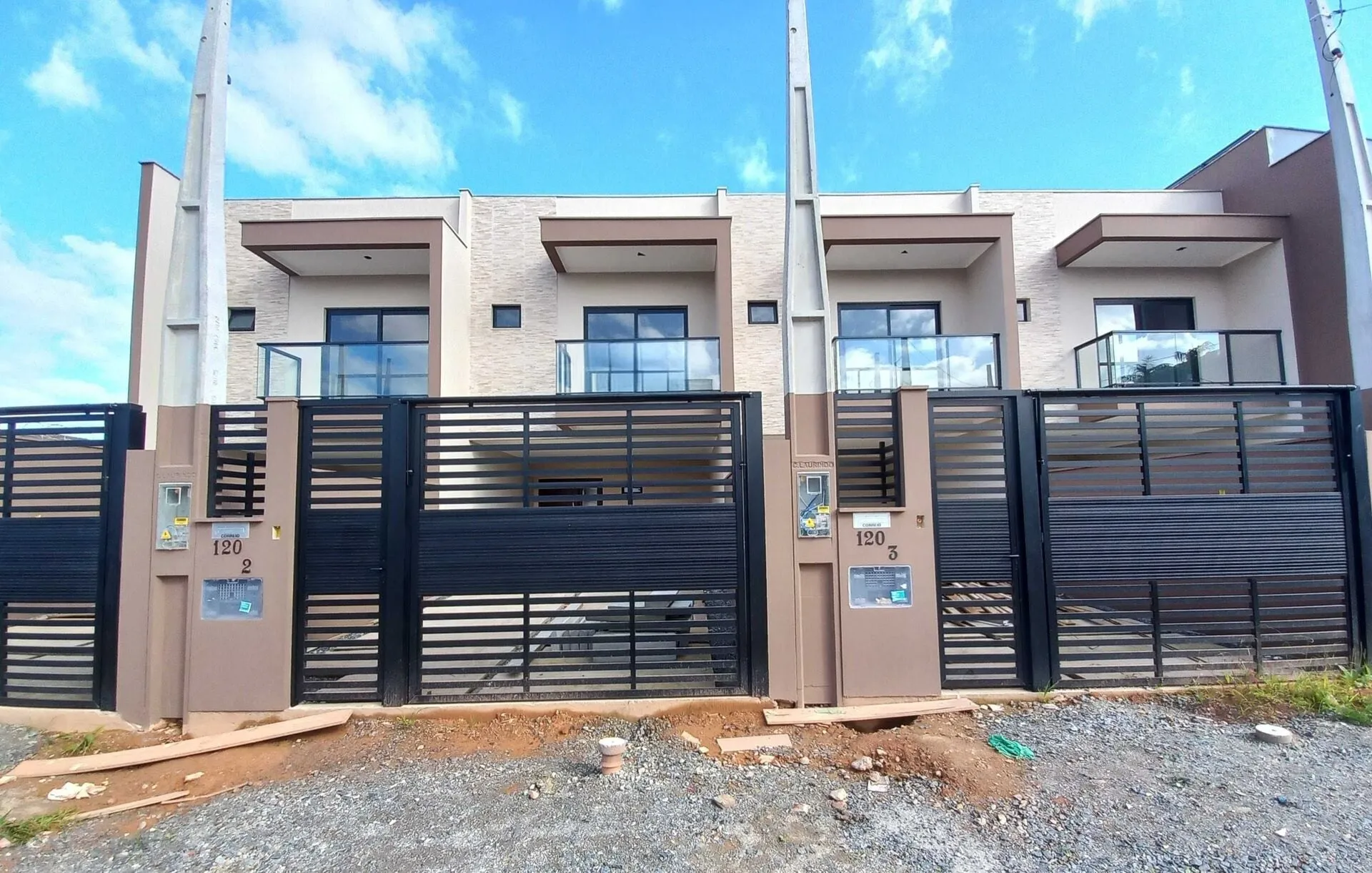 Casa à venda com 3 quartos e 1 suíte, 2 vagas, 145m² no Bucarein, Joinville - foto 1