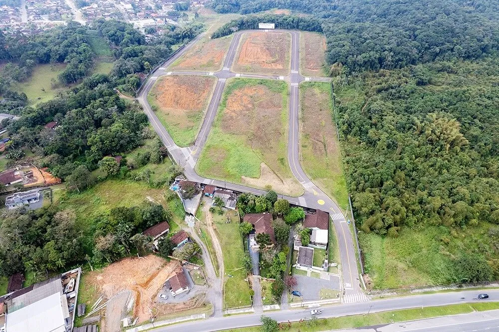 Terreno à venda, 360m² no Itinga, Joinville - foto 1